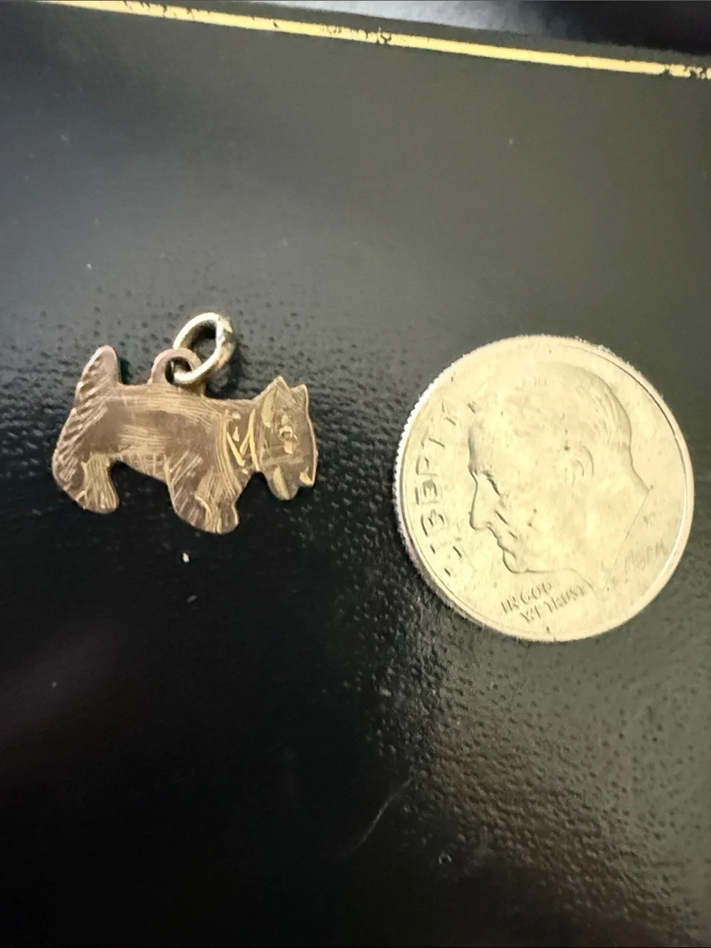 Vintage 9K Gold Scottish Terrier Dog Charm British Scottie Pendant tiny! - Picture 3 of 3